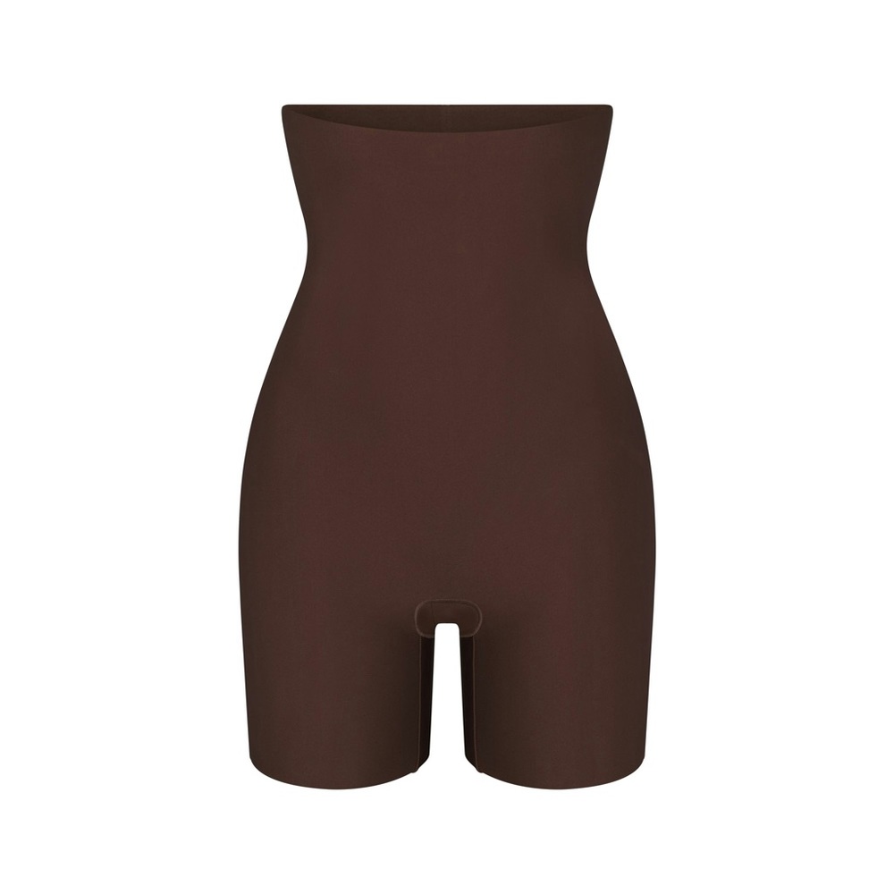 Skims HIGH-WAISTED MID THIGH SHORT